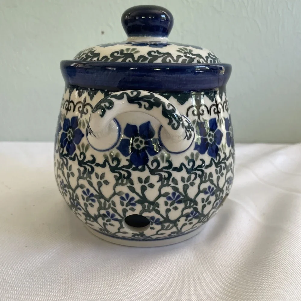 Vintage Polish Pottery Handled Garlic Onion Jar Made In Poland Blue Flowers 6in